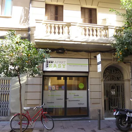 Апартаменты Aparteasy Mid-term Only For Vacations Stays, Atic Gracia *